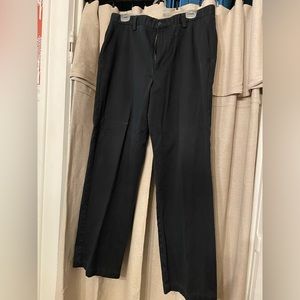 DOCKERS- Mens. Black, size 34/32